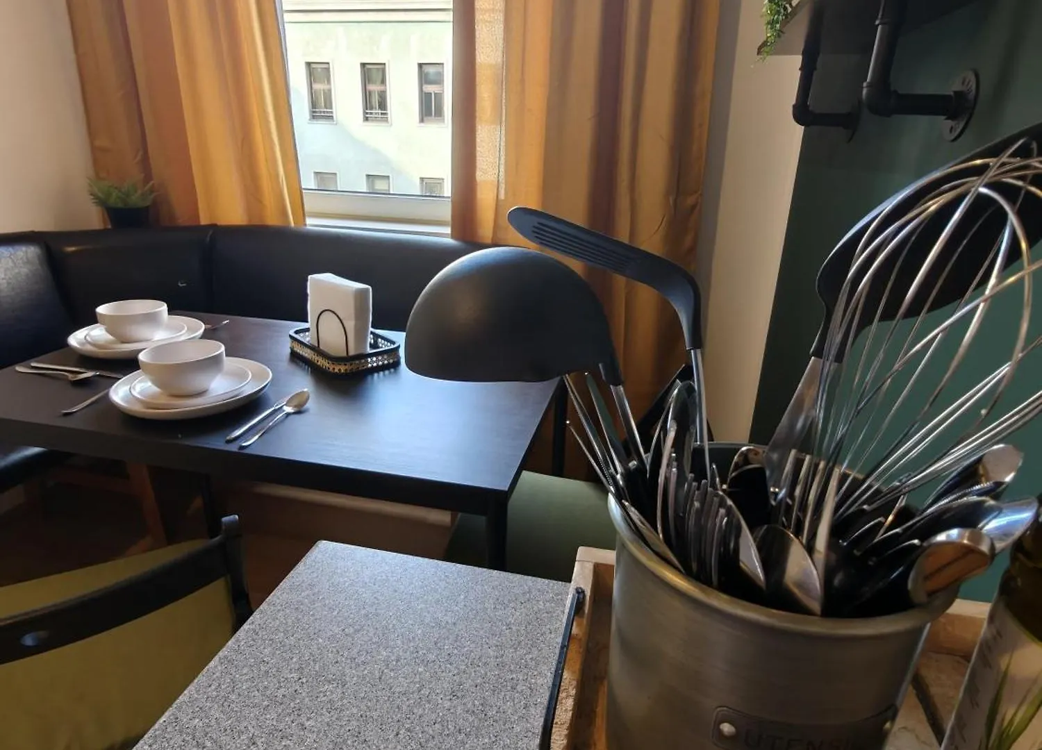 Metro-Station To Opera 1 Min Away Apartment Vienna